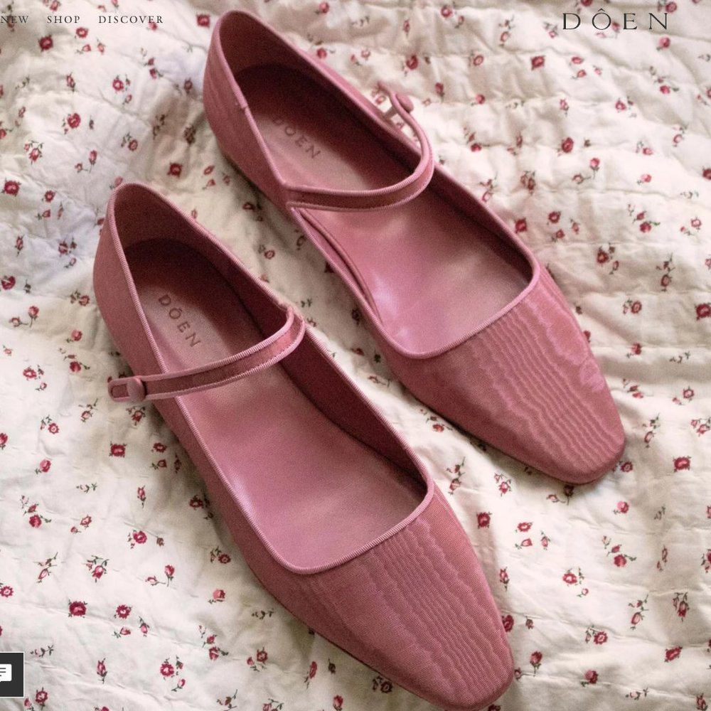 Doen Daphne Mary Jane  Flats NWT